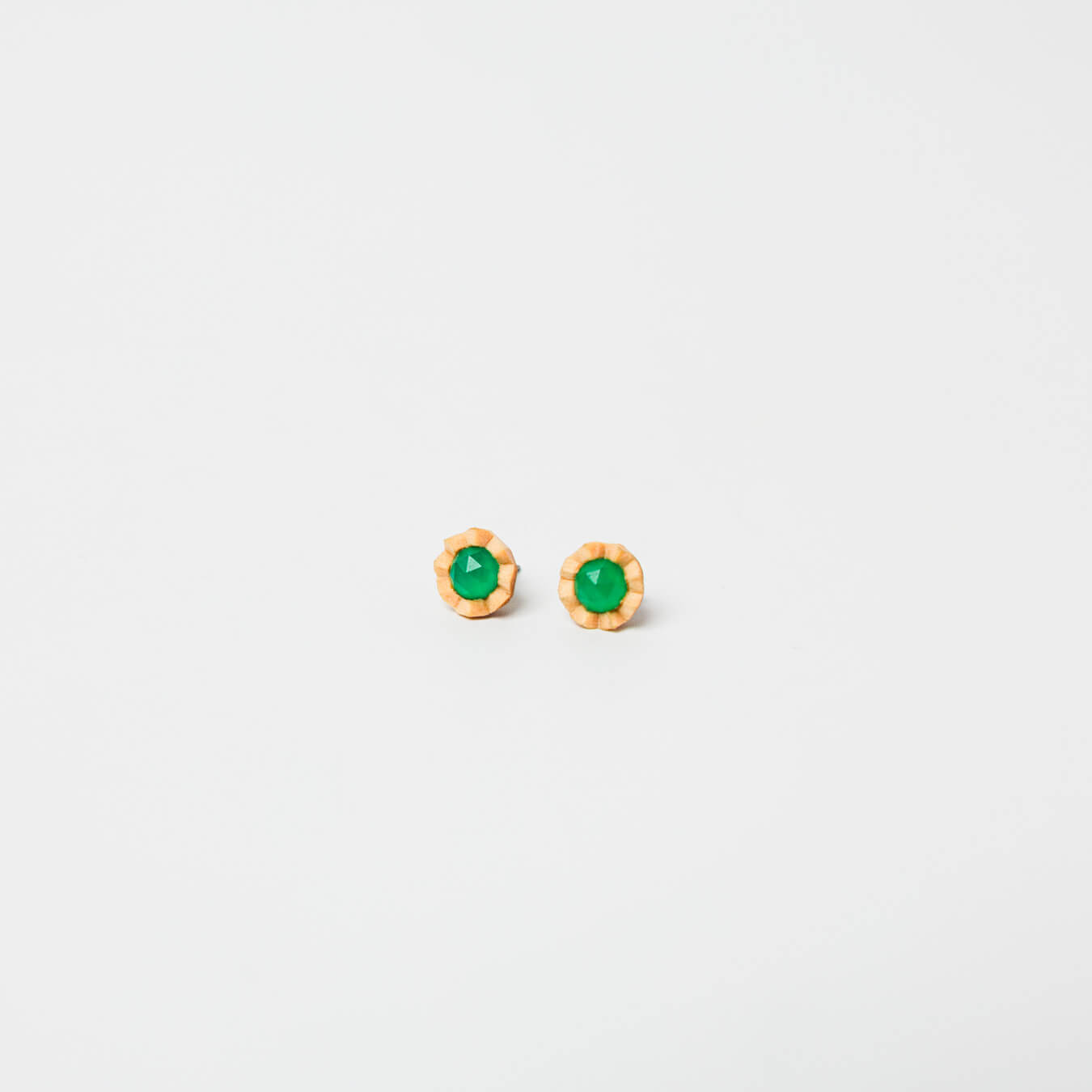 kitona-耳飾り-プリーツフラワーSS-グリーンオニキス-ピアス