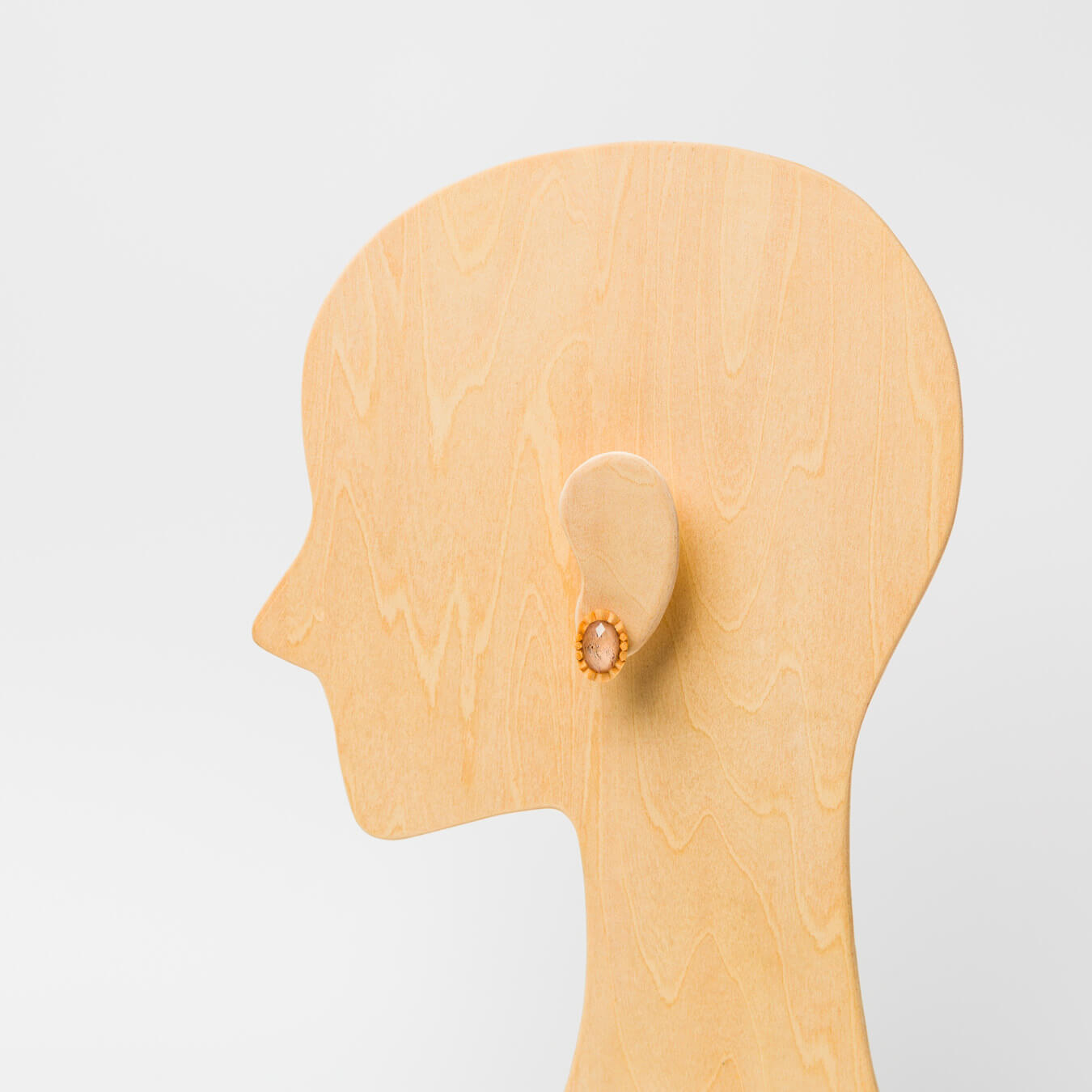 kitona-耳飾り-プリーツフラワーM-ムーンストーン+水晶-ピアス/イヤリング