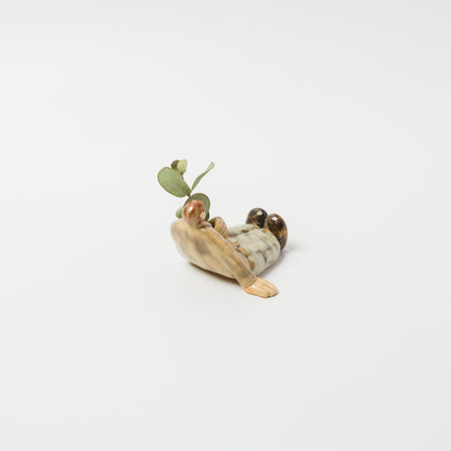 momose shouten.-オブジェ「座る男の子」-1