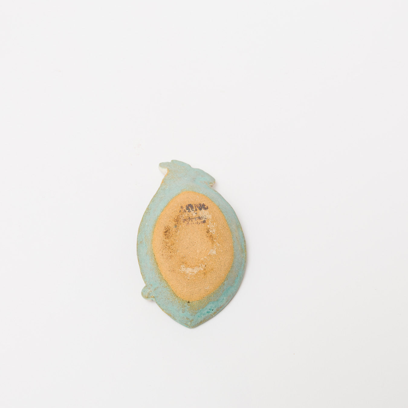 Acne pottery studio-うさぎ小皿