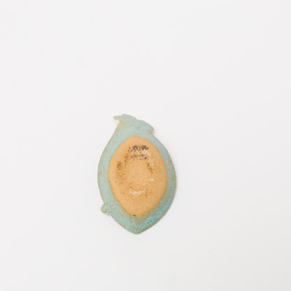 Acne pottery studio-うさぎ小皿