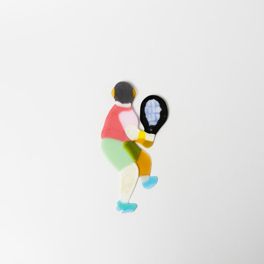 荒井美乃里-ガラスの壁飾り「テニスプレーヤー」