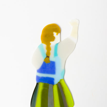 荒井美乃里-ガラスの壁飾り「女の子」