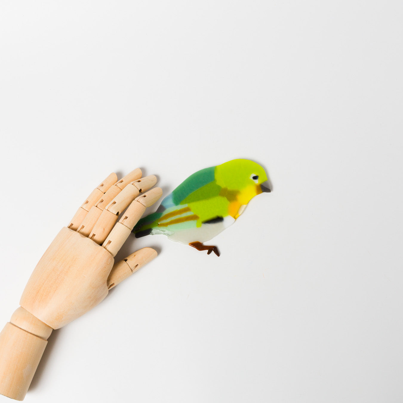 荒井美乃里-ガラスの壁飾り「メジロ」