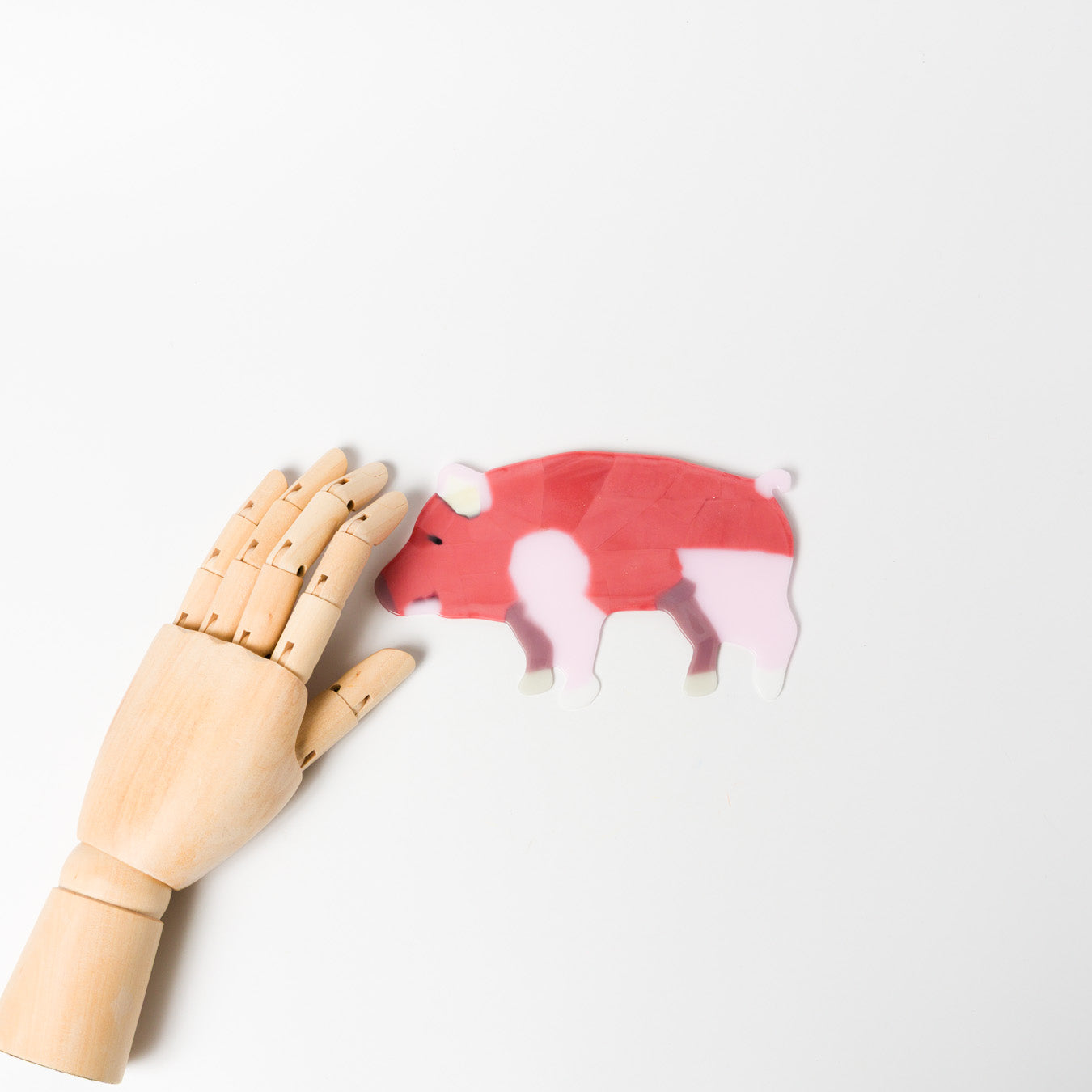 荒井美乃里-ガラスの壁飾り「ブタ」