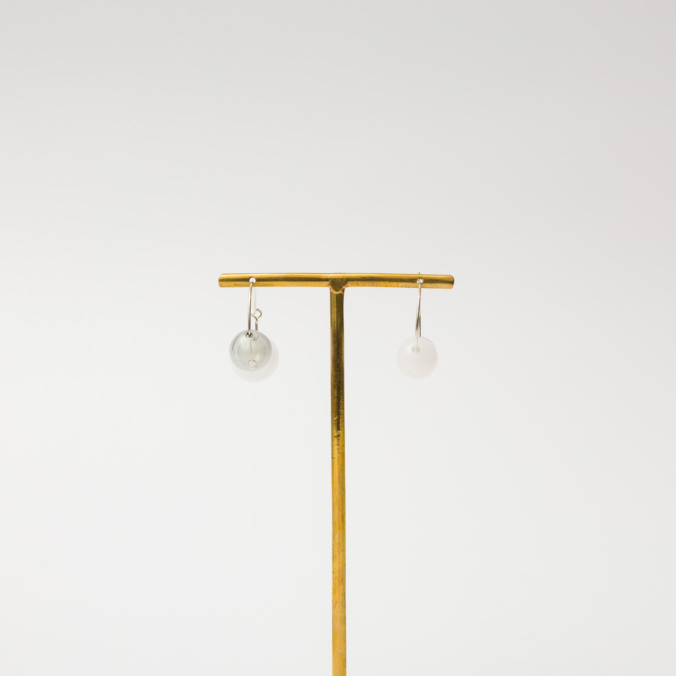 羽鳥景子-ガラスのピアス-D