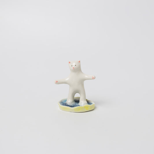 北原祥平-オブジェ（水たまりに立つネコ）