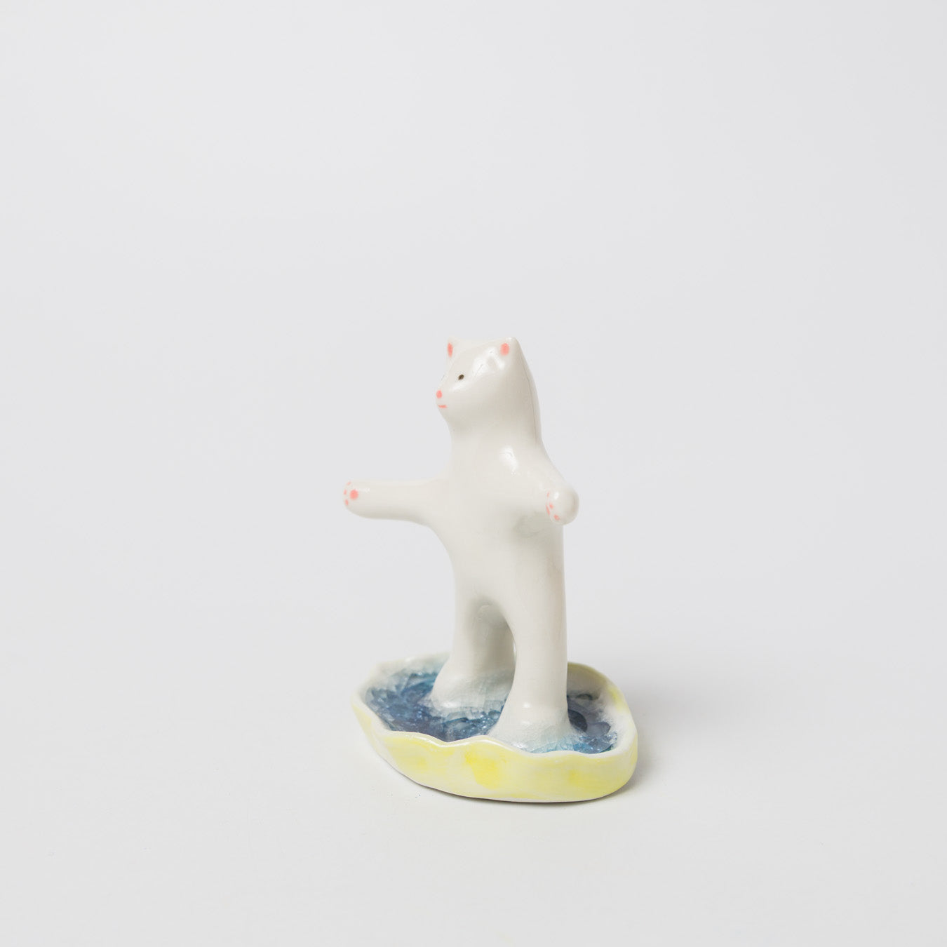 北原祥平-オブジェ（水たまりに立つネコ）