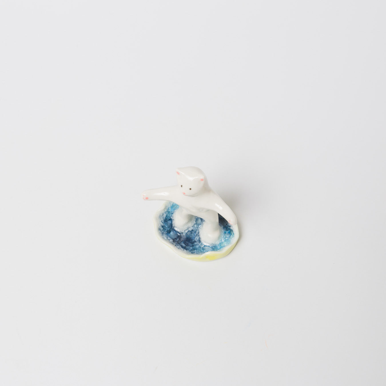 北原祥平-オブジェ（水たまりに立つネコ）