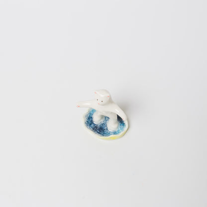 北原祥平-オブジェ（水たまりに立つネコ）