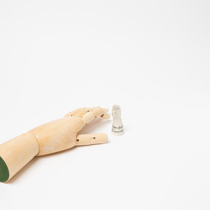 KITUTUKI FABRICA-手のオブジェ「tempus」