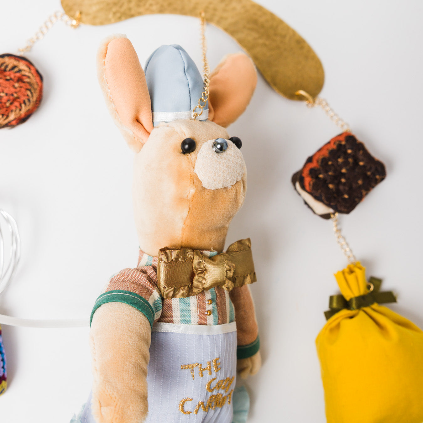 nuico-モビール-うさぎ（お菓子屋さん）