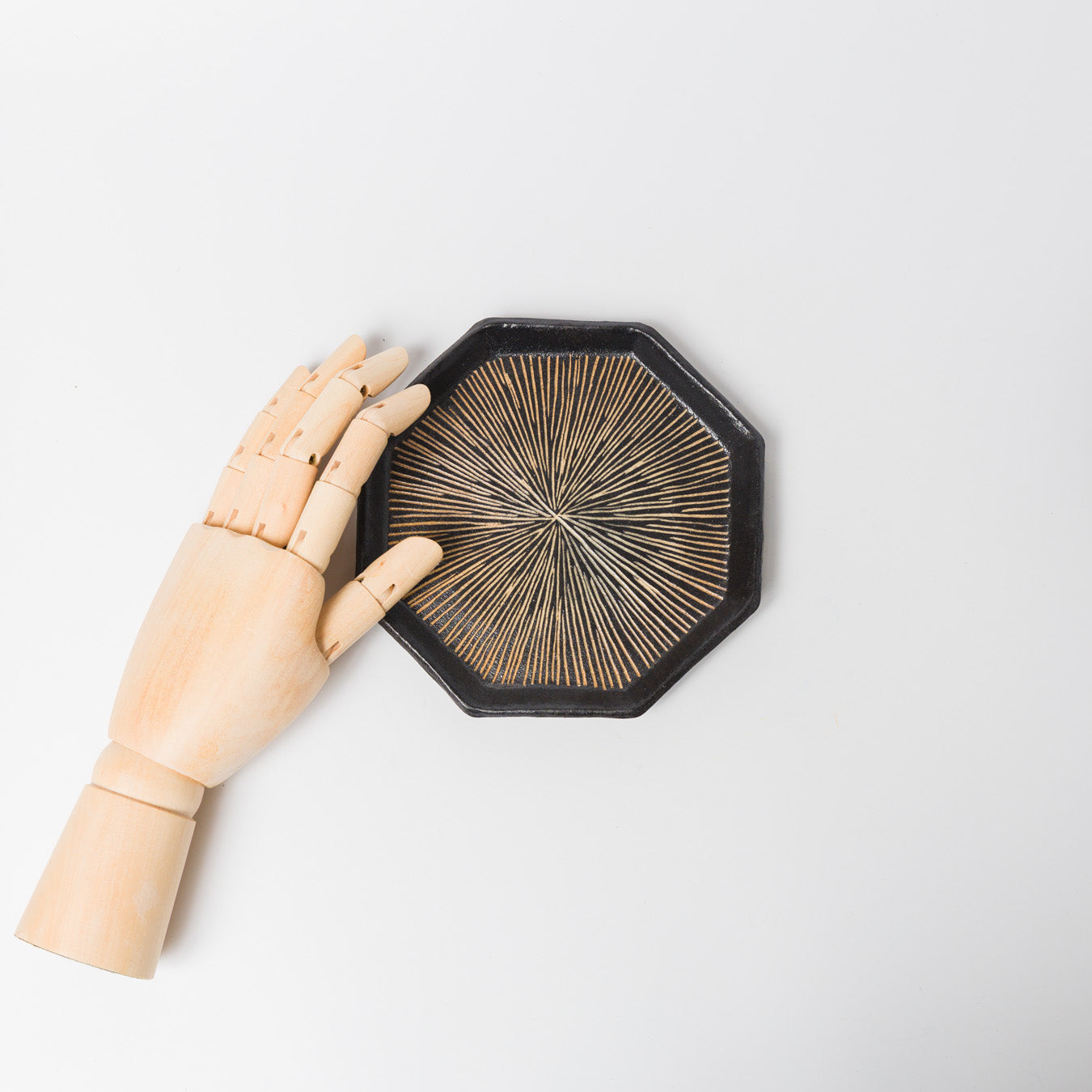 高須愛子-八角皿