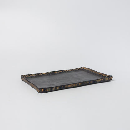 高須愛子-長角皿