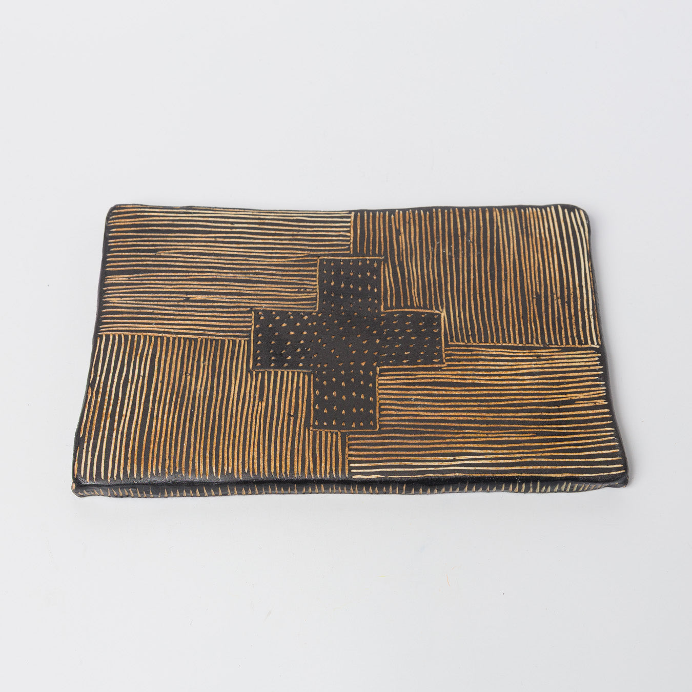 高須愛子-長角皿