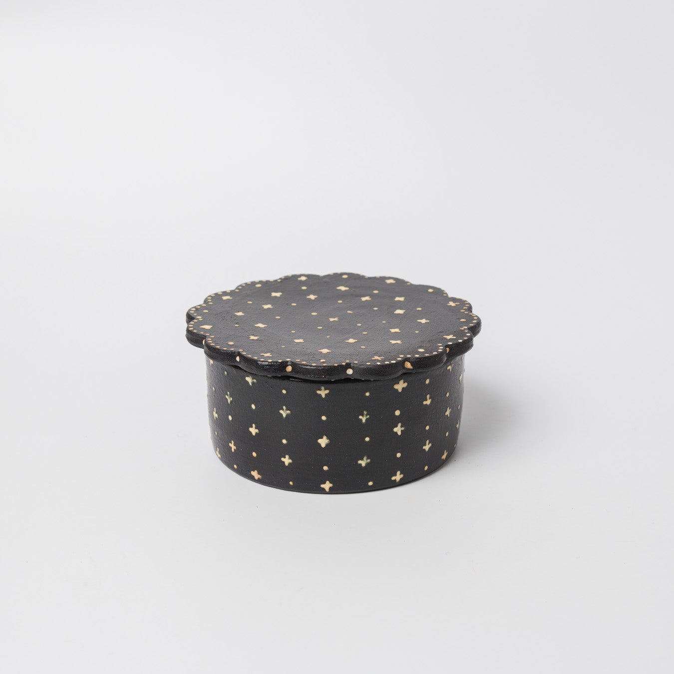 高須愛子-蓋付鉢-大