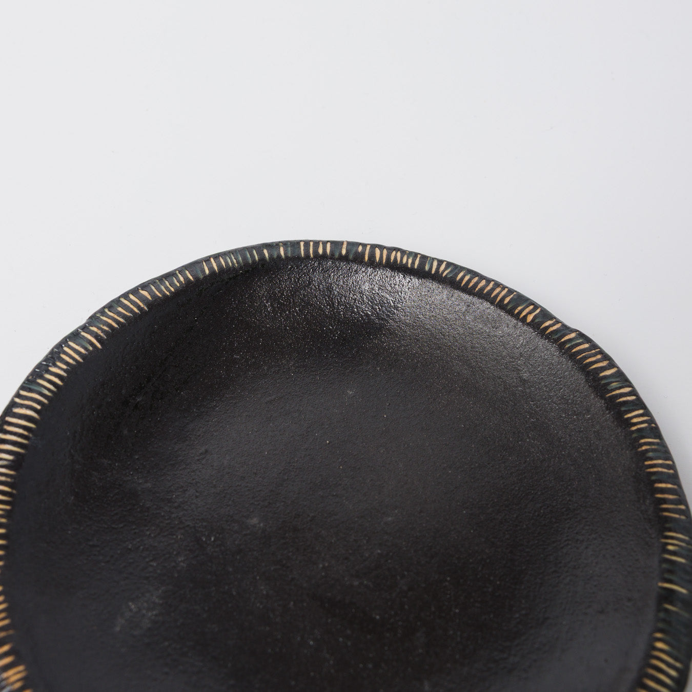 高須愛子-丸中平皿