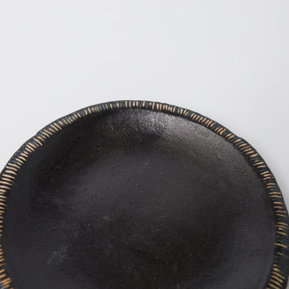 高須愛子-丸中平皿