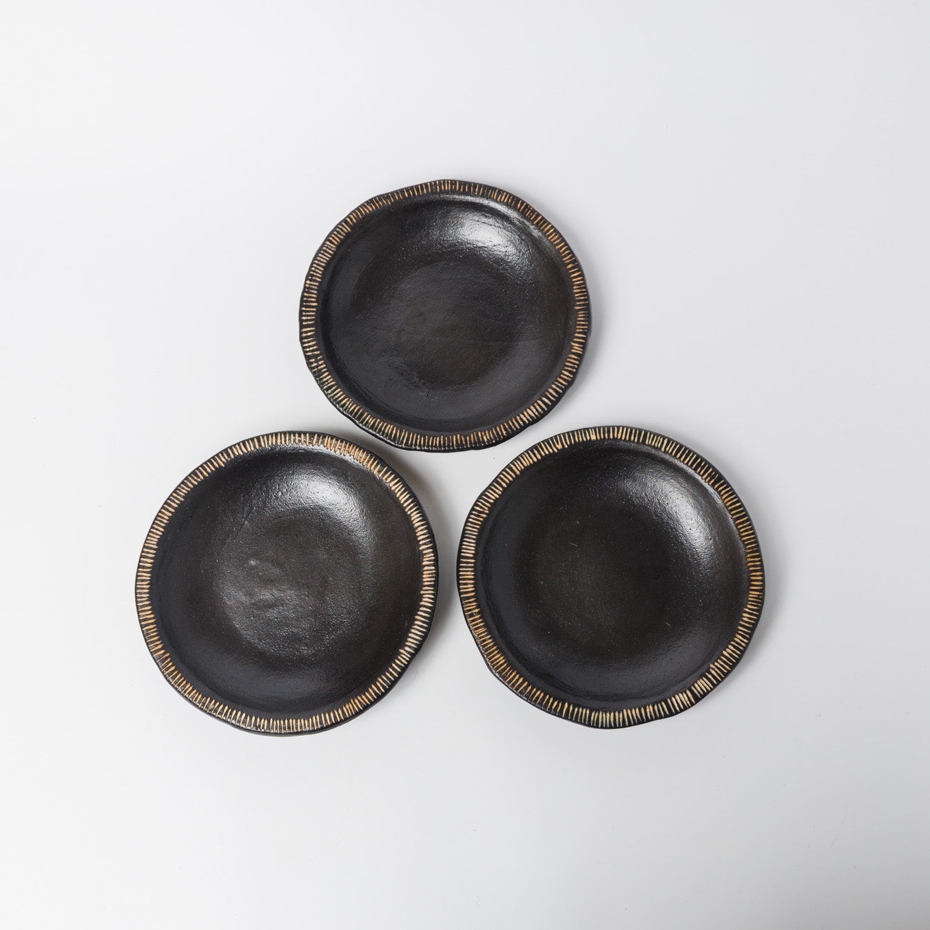 高須愛子-丸小皿