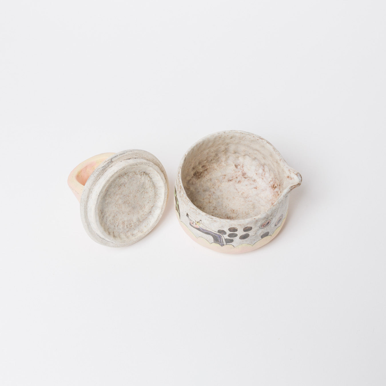 髙山愛-注ごう蓋付き