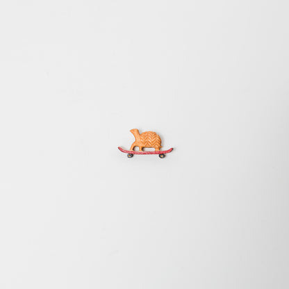 トリノコ-木のブローチ-スケボーに乗ったかめ-2