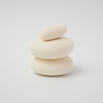 植田佳奈-積み石-1