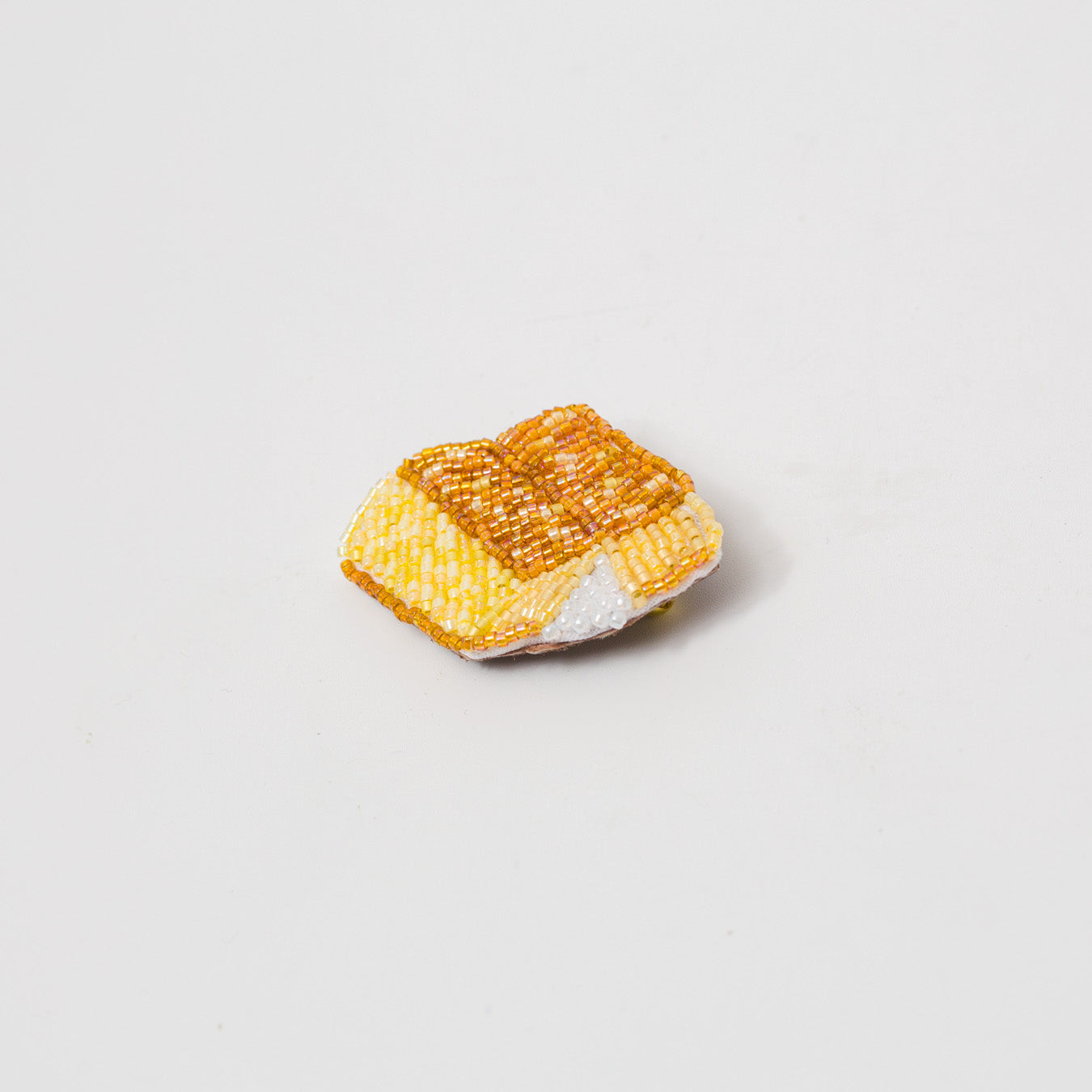 吉丸睦-すし玉ブローチ