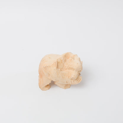 木彫り熊-利さん-喰い熊-3寸-白