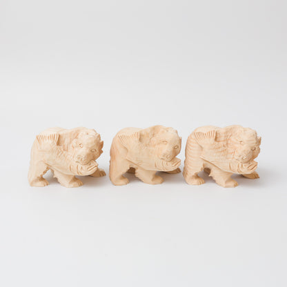 木彫り熊-利さん-喰い熊-3寸-白